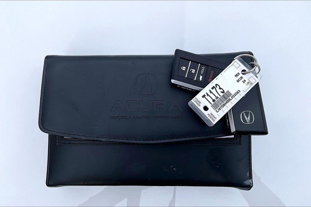 Used 2024 Acura MDX FWD w/ Technology Package image 11