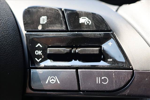 New 2026 Hyundai Elantra SEL Sport FWD image 16