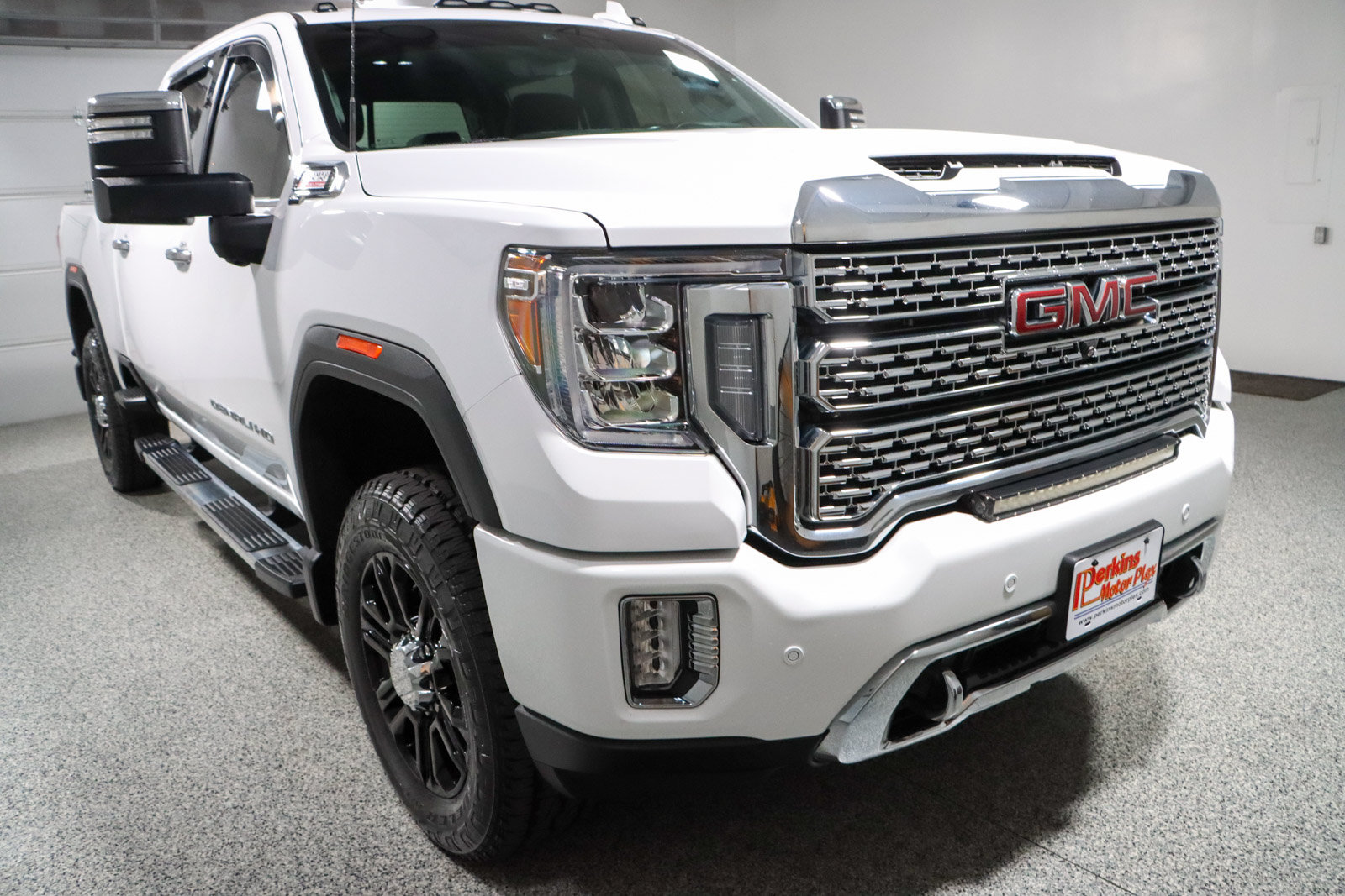 Used 2021 GMC Sierra 2500 Denali w/ Technology Package AWD/4WD image 5