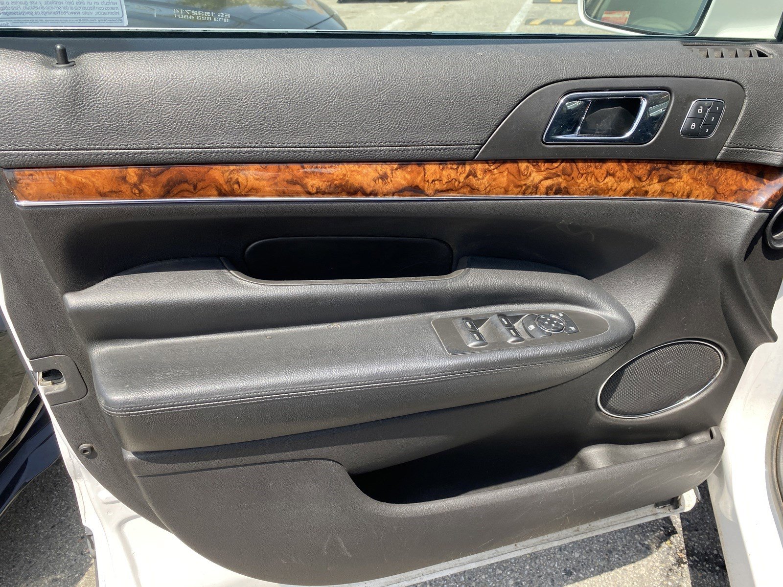 Used 2019 Lincoln MKT AWD image 8