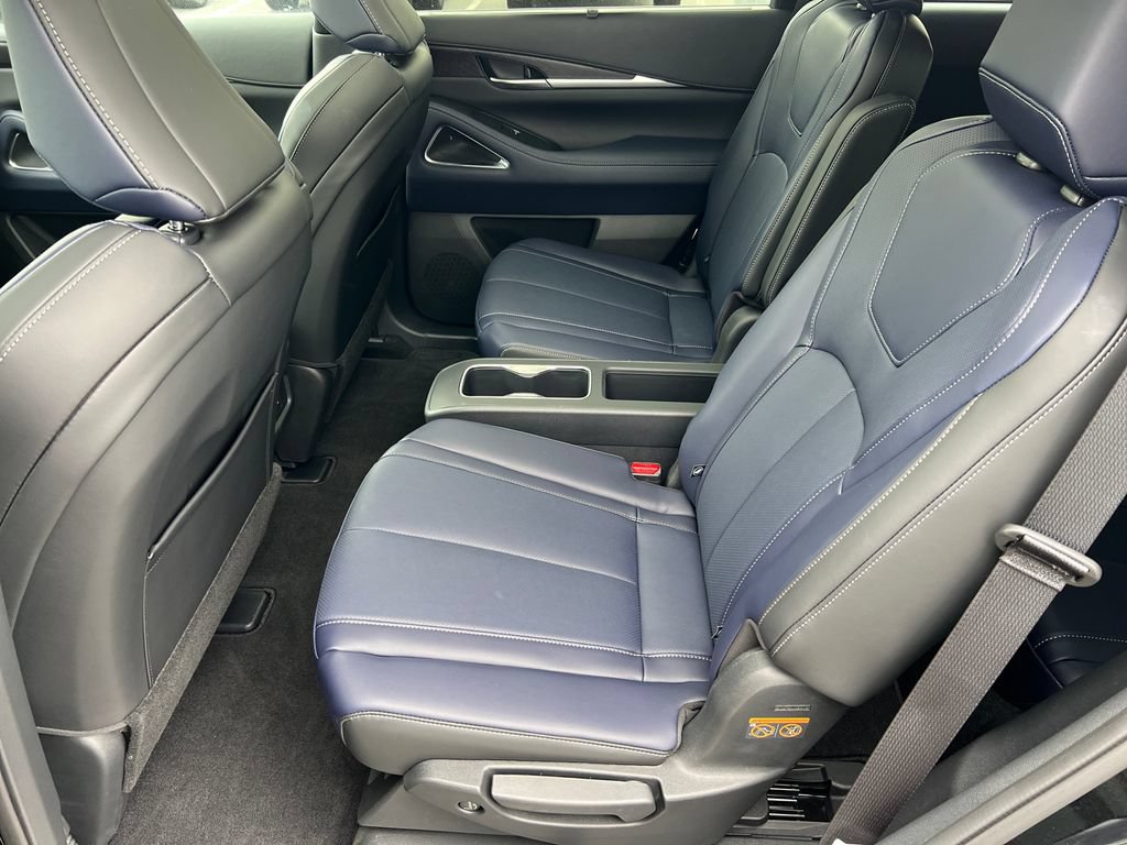 Certified 2026 INFINITI QX60 Sport w/ Dark Cargo Package AWD/4WD image 22