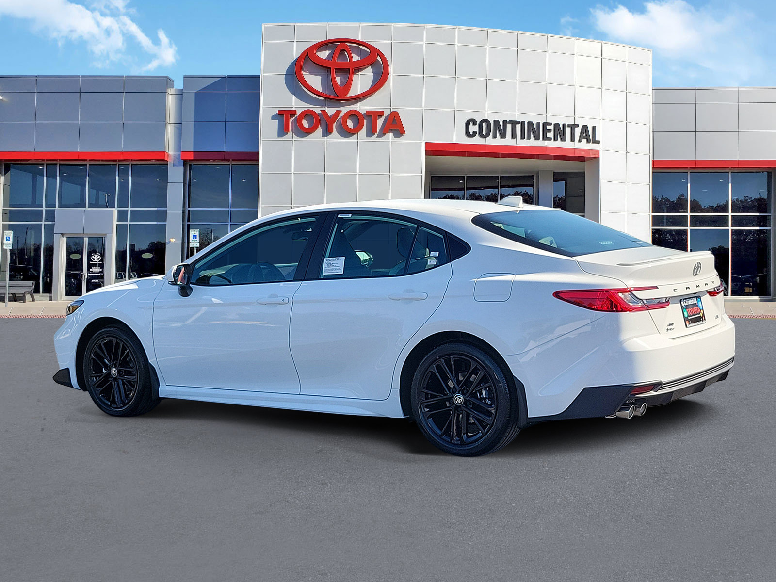 New 2026 Toyota Camry SE AWD/4WD image 4