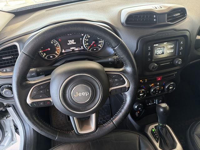Used 2017 Jeep Renegade Limited image 17
