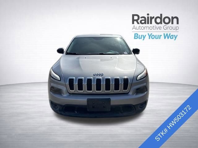 Used 2017 Jeep Cherokee Sport FWD image 2