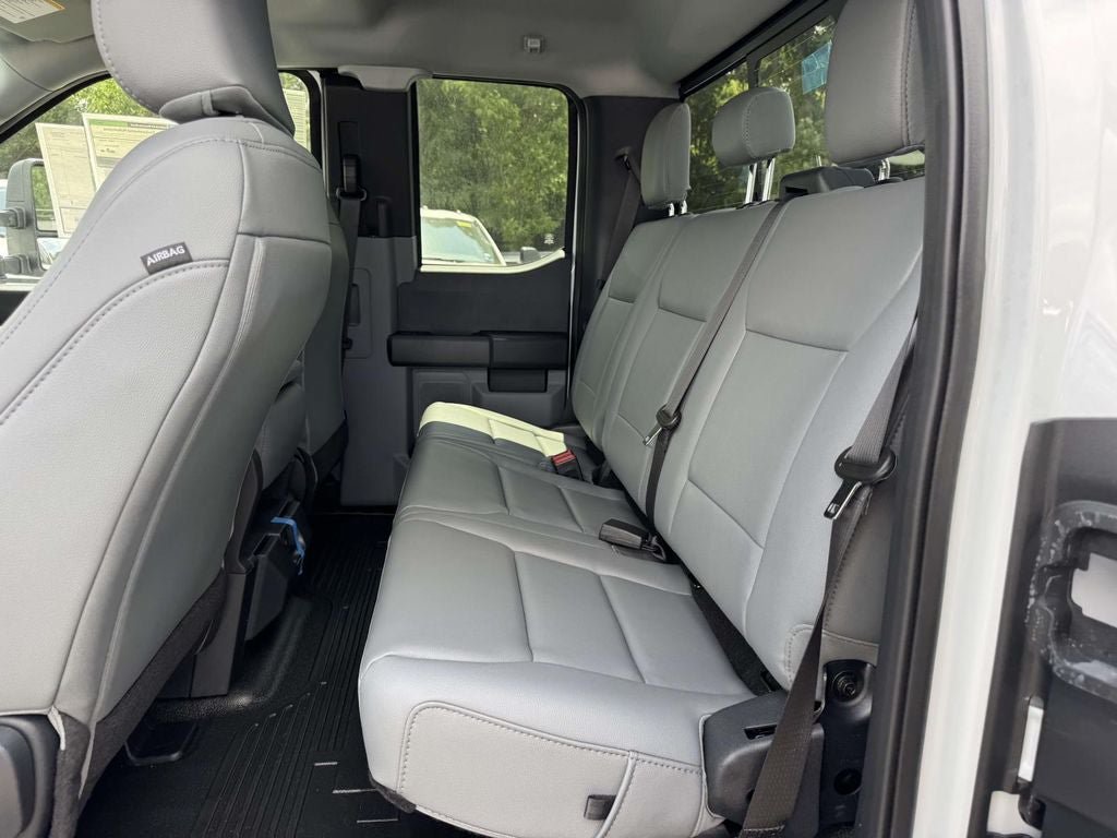 New 2026 Ford F350 XL w/ FX4 Off-Road Package AWD/4WD image 11