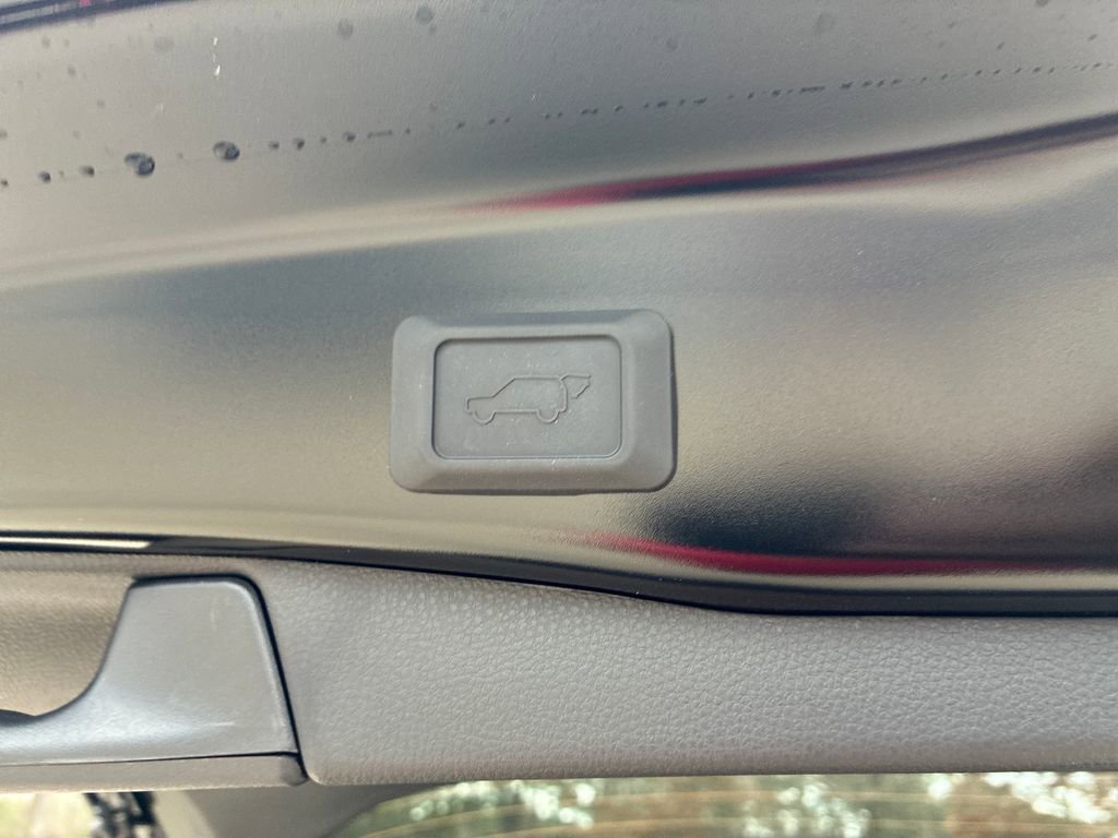 New 2025 Toyota RAV4 XLE image 32