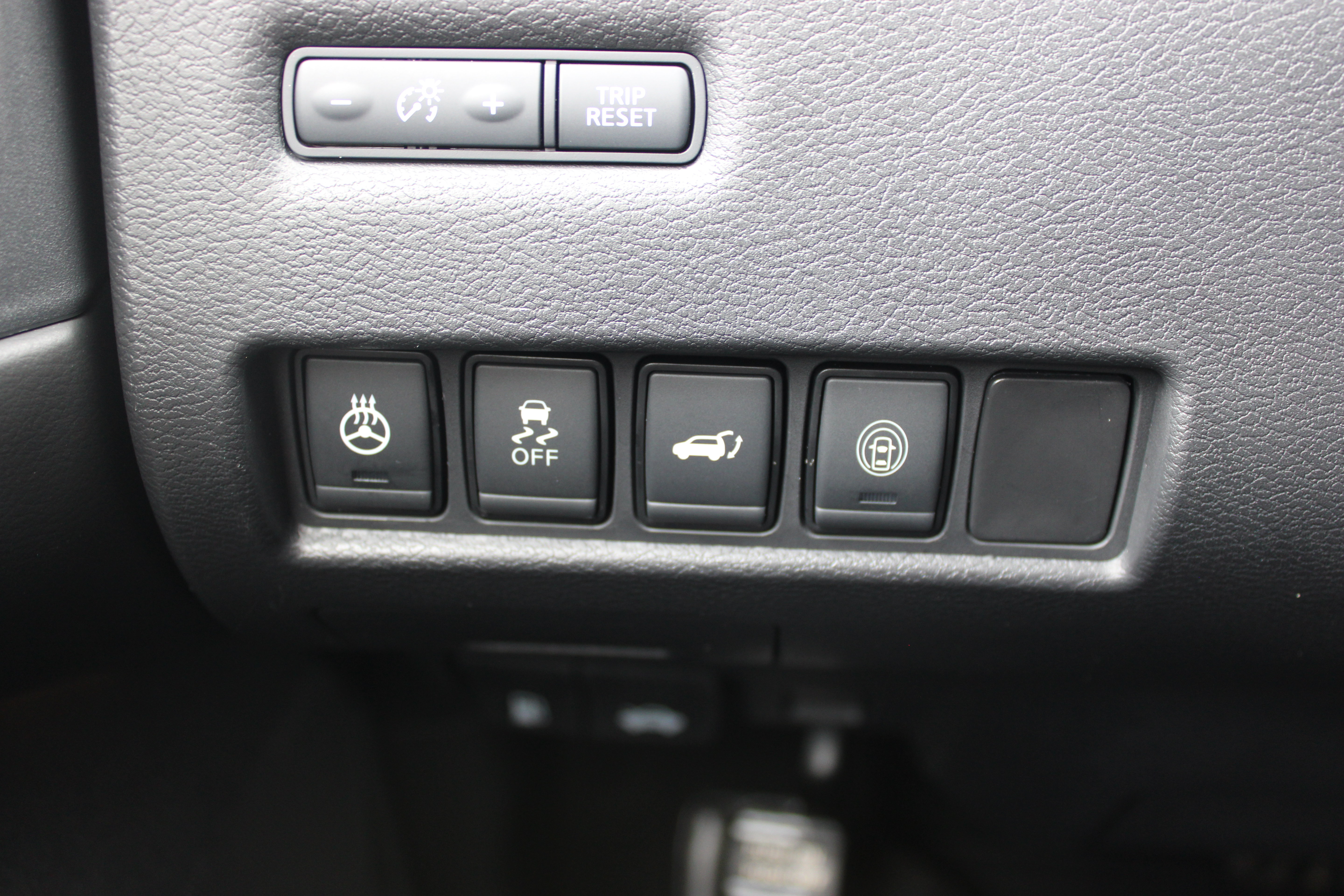 Used 2020 Nissan Murano SL w/ Moonroof Package AWD/4WD image 27