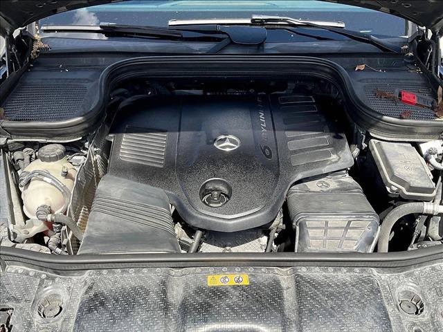 Used 2021 Mercedes-Benz GLS 450 4MATIC image 11