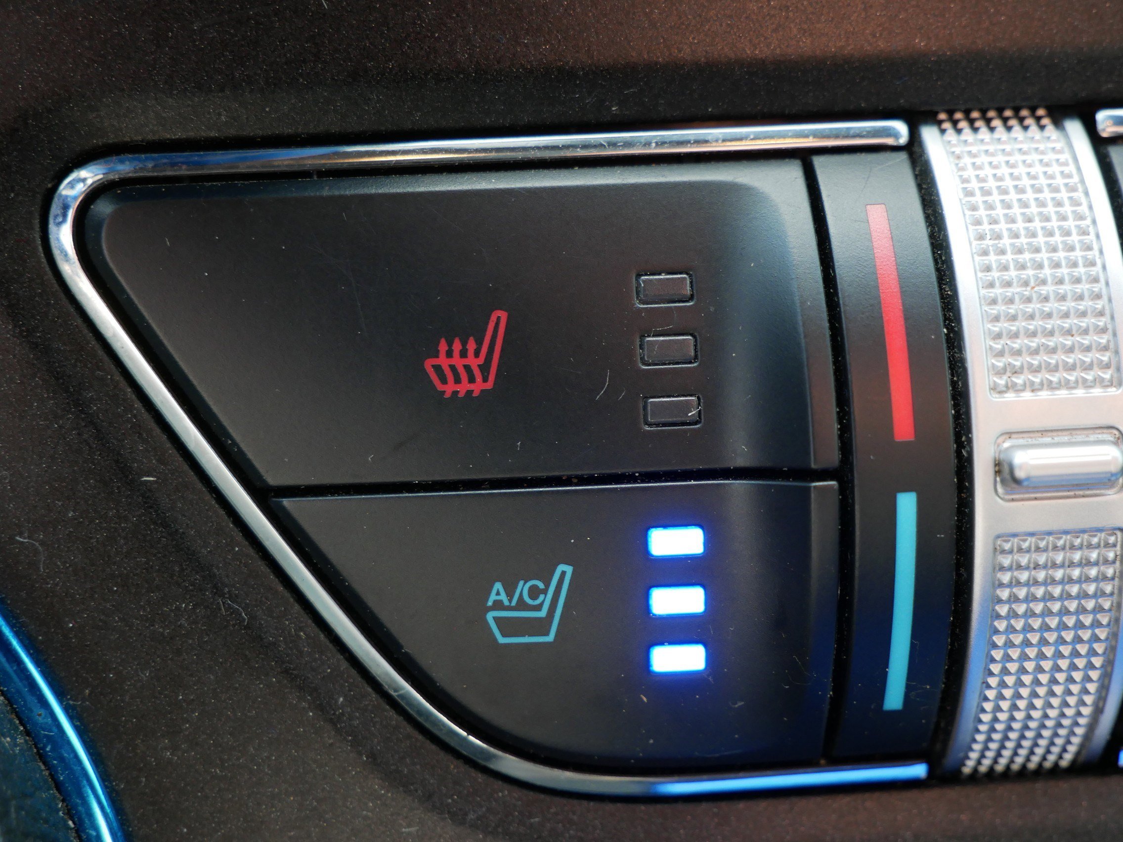 Used 2019 Ford Mustang GT Premium w/ Equipment Group 401A image 32