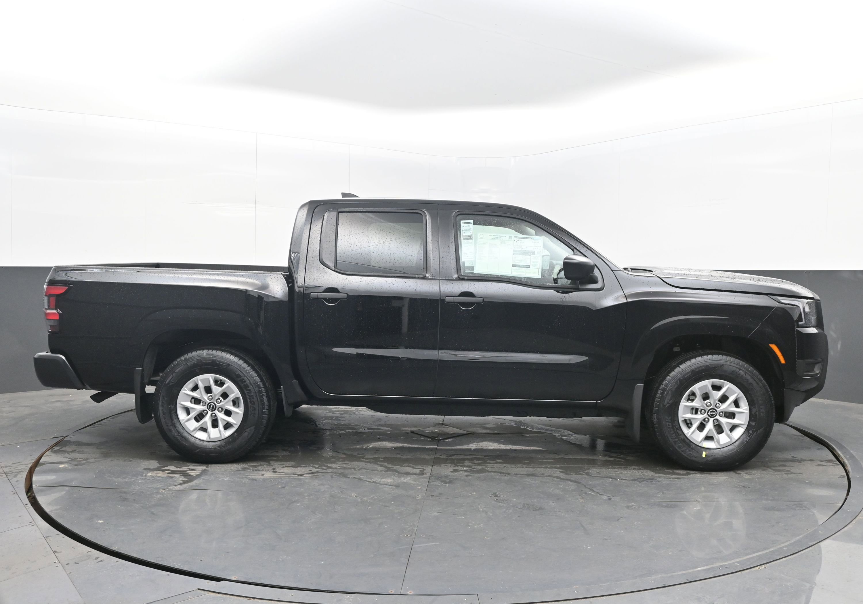 New 2026 Nissan Frontier S w/ Tow Package image 8