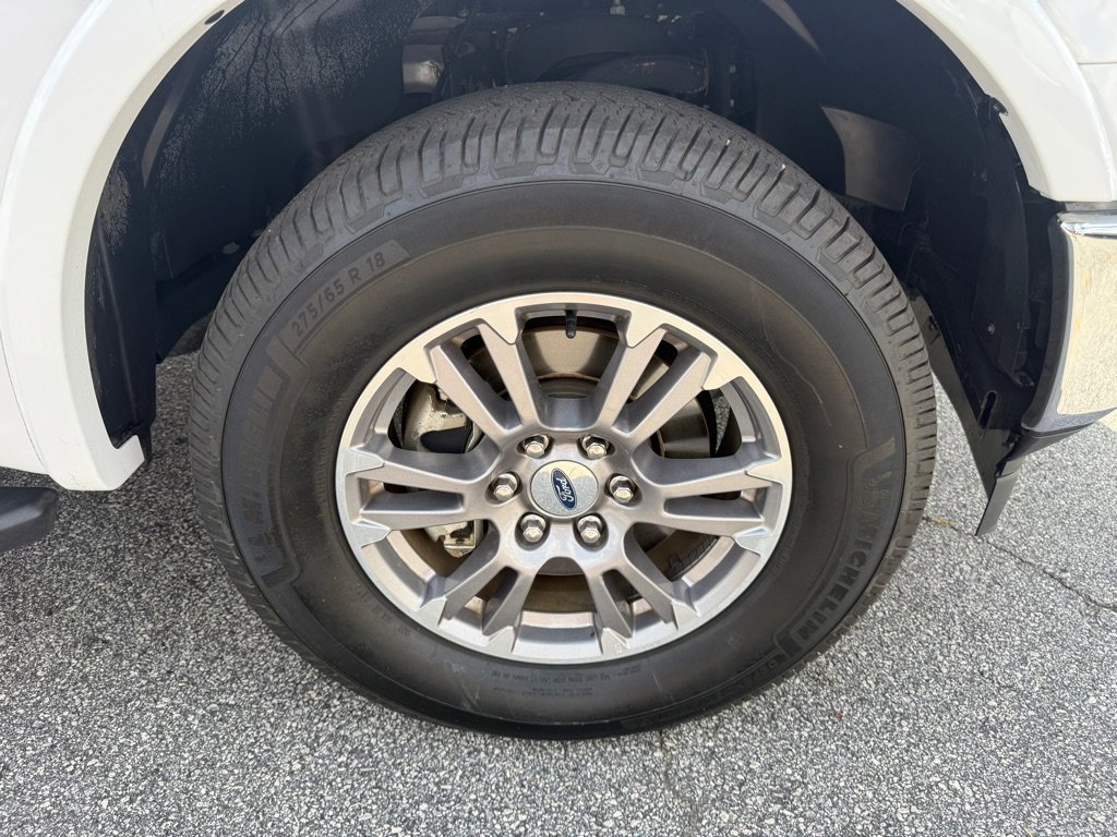 Used 2020 Ford F150 Lariat image 16