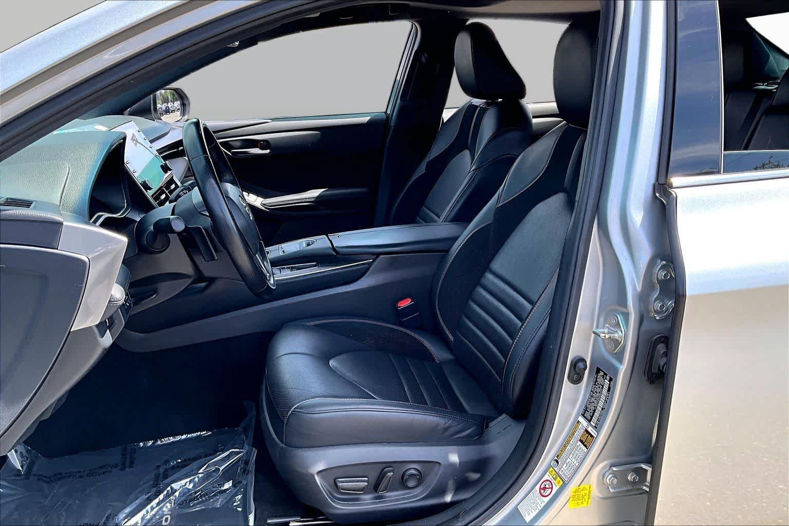 Used 2019 Toyota Avalon XSE FWD image 7