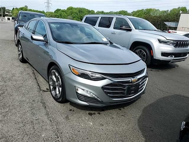 Used 2024 Chevrolet Malibu LT FWD image 1