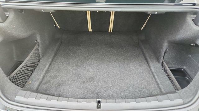 Used 2022 BMW 330i Sedan w/ Driving Assistance Package RWD image 15