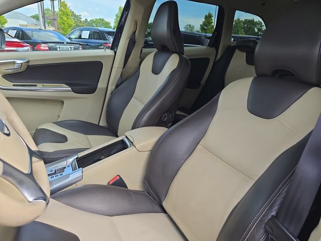 Used 2012 Volvo XC60 T6 R-Design AWD/4WD image 6