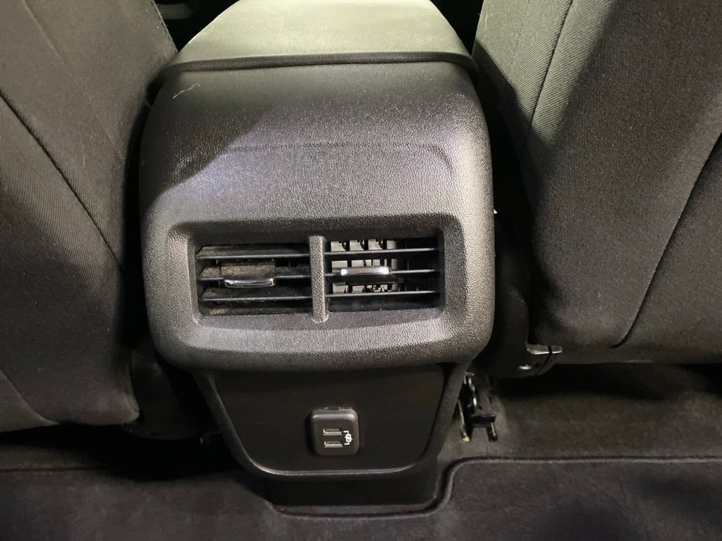 Used 2019 Chevrolet Equinox LS w/ LS Convenience Package AWD/4WD image 16