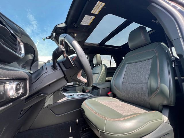 Used 2022 Ford Explorer Timberline w/ Timberline Technology Package AWD/4WD image 18