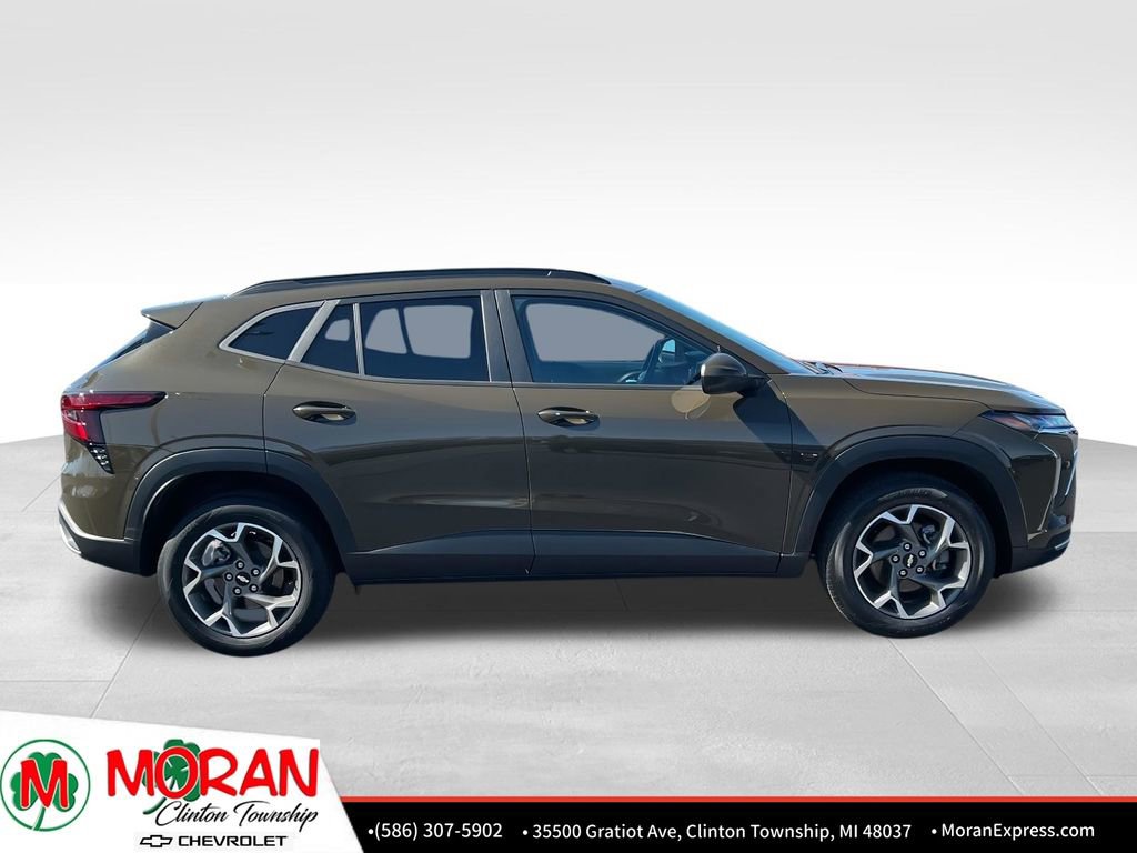 Certified 2024 Chevrolet Trax LT w/ Driver Confidence Package image 7