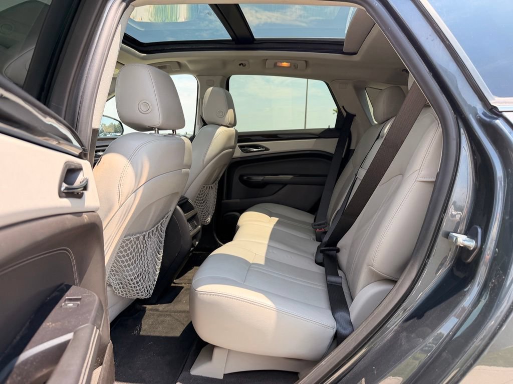 Used 2013 Cadillac SRX Luxury w/ Driver Awareness Package FWD image 4