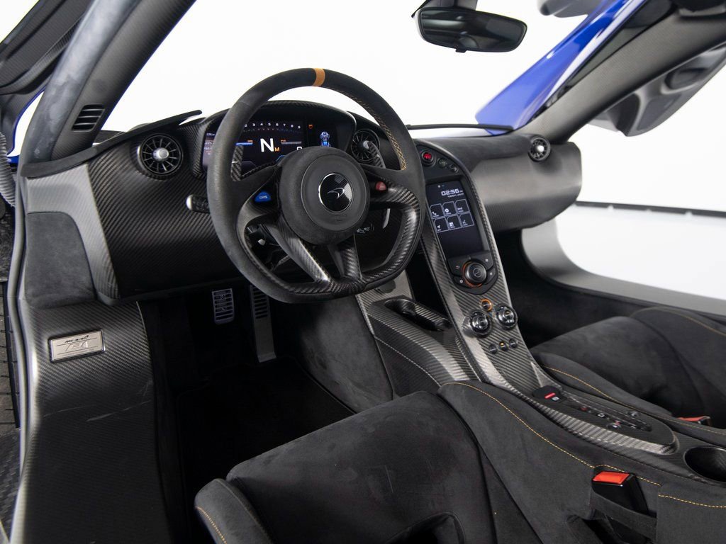 Used 2015 McLaren P1 image 28