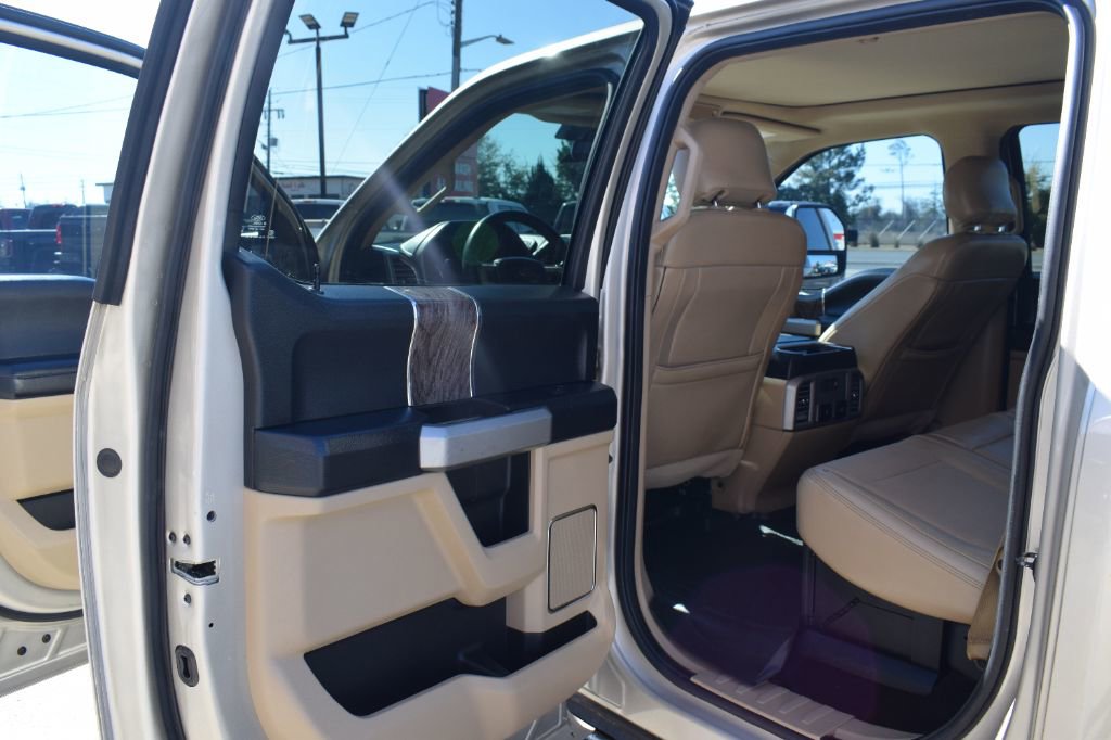 Used 2017 Ford F250 Lariat w/ Lariat Ultimate Package AWD/4WD image 10