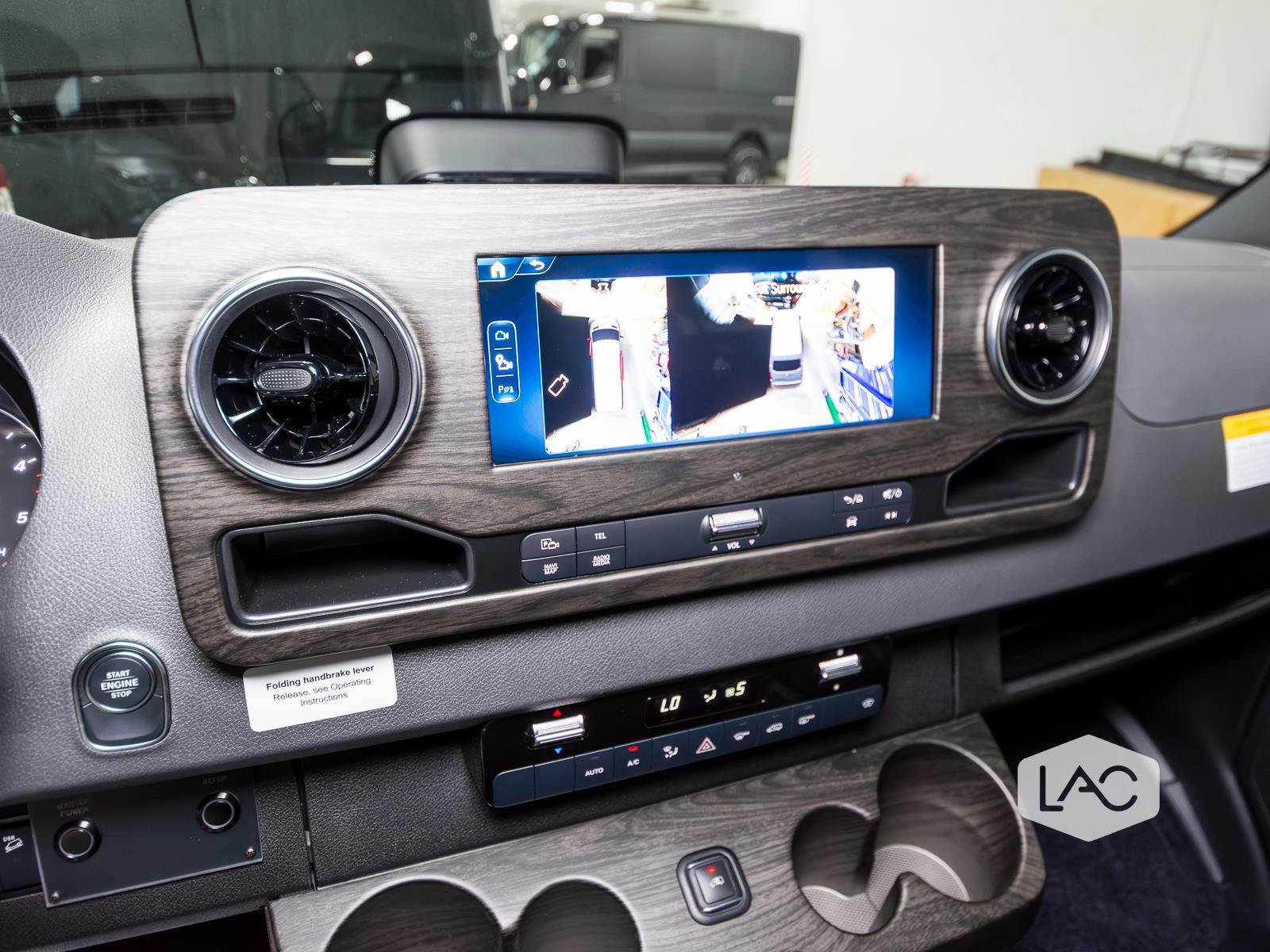 Used 2025 Mercedes-Benz Sprinter 2500 image 15