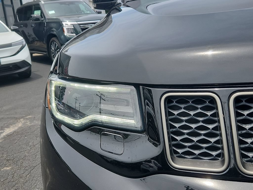 Used 2018 Jeep Grand Cherokee Trackhawk AWD/4WD image 9
