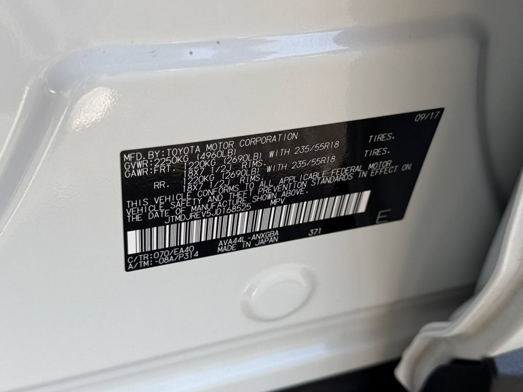 Used 2018 Toyota RAV4 Limited AWD/4WD image 28