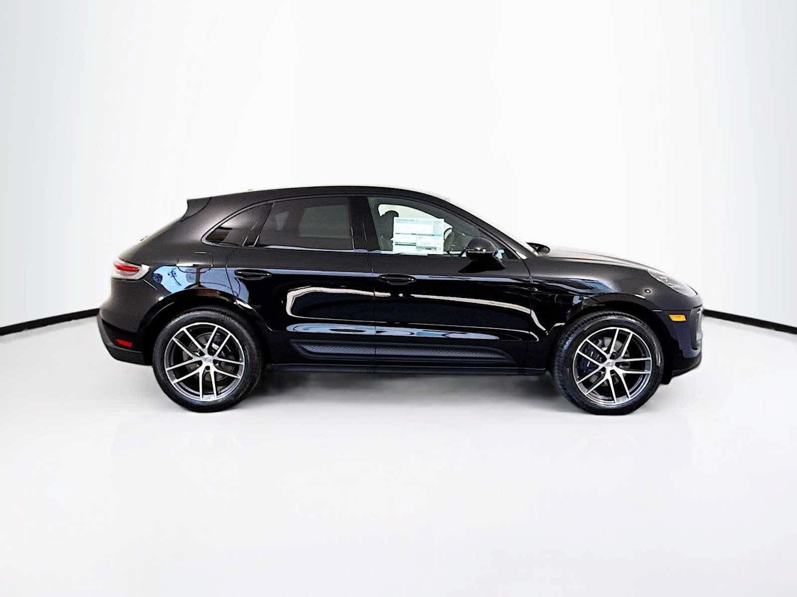 New 2025 Porsche Macan AWD/4WD image 36