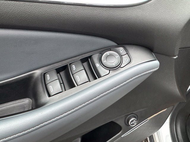 Used 2024 Buick Enclave Essence FWD image 9