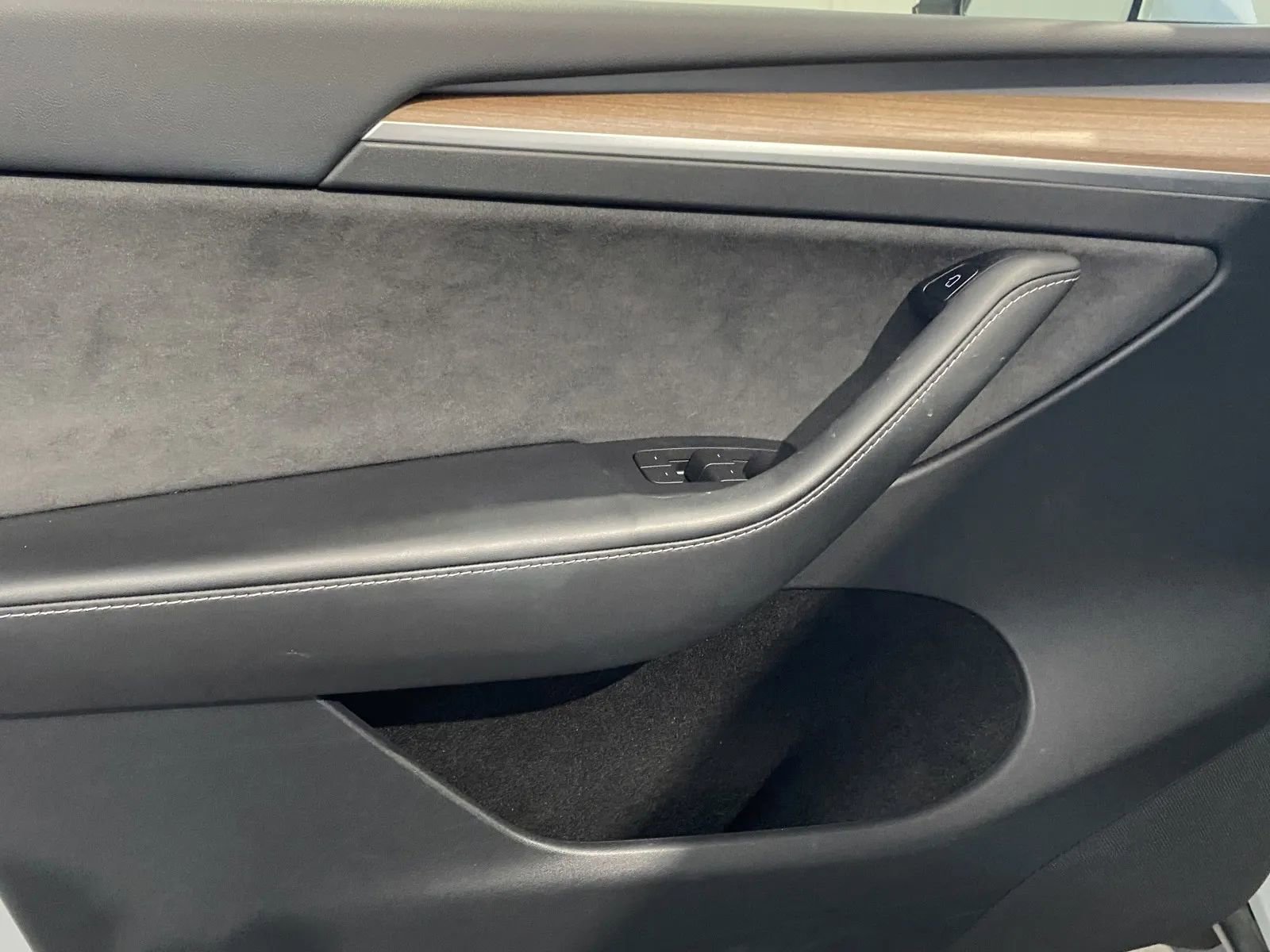 Used 2023 Tesla Model Y Long Range image 12