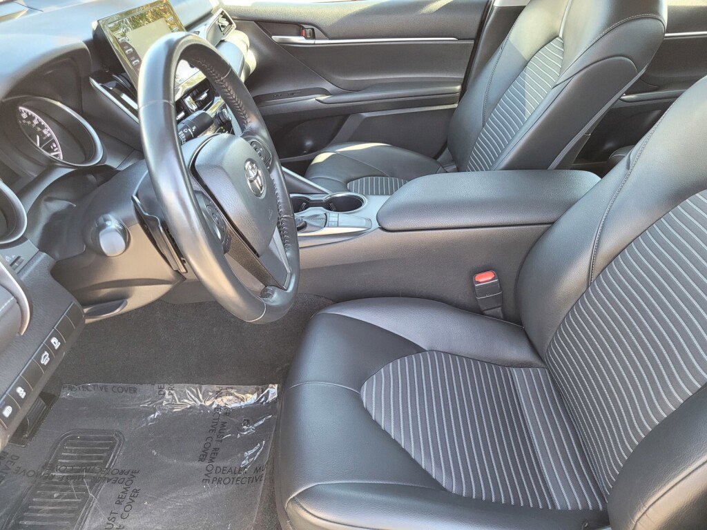 Used 2023 Toyota Camry SE image 22
