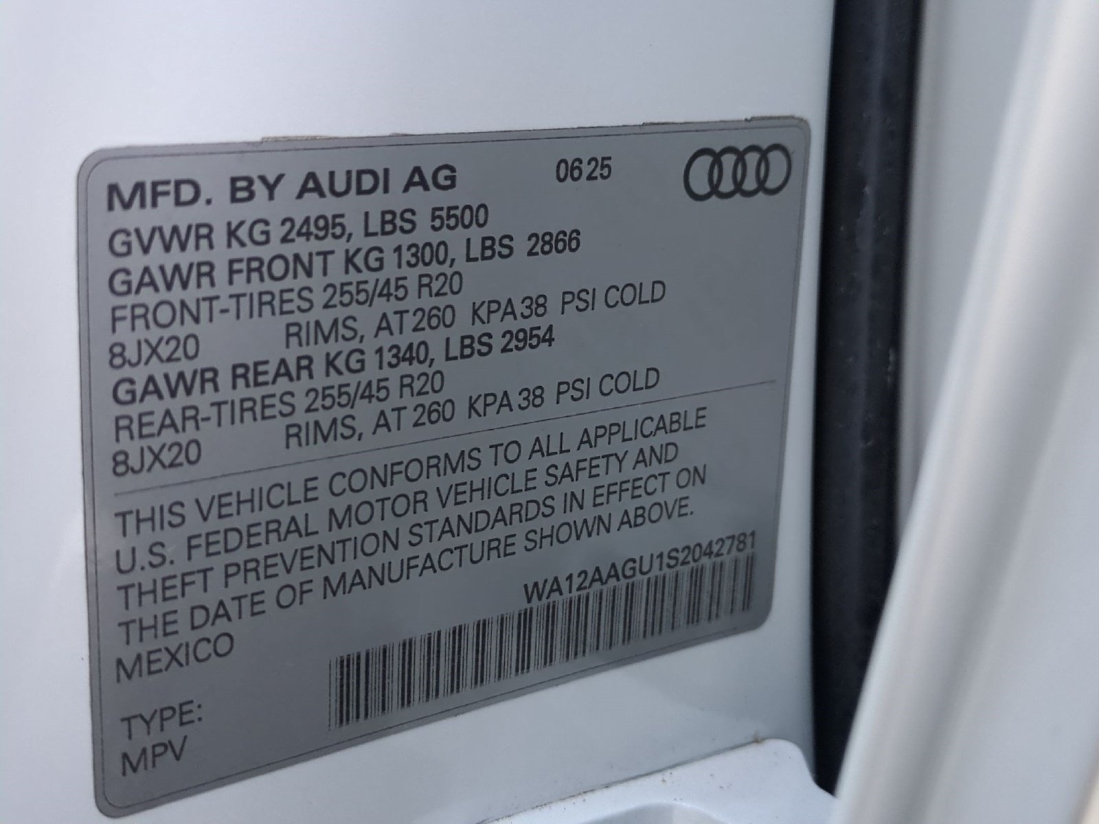 Used 2025 Audi Q5 Premium Plus w/ Premium Plus AWD/4WD image 17