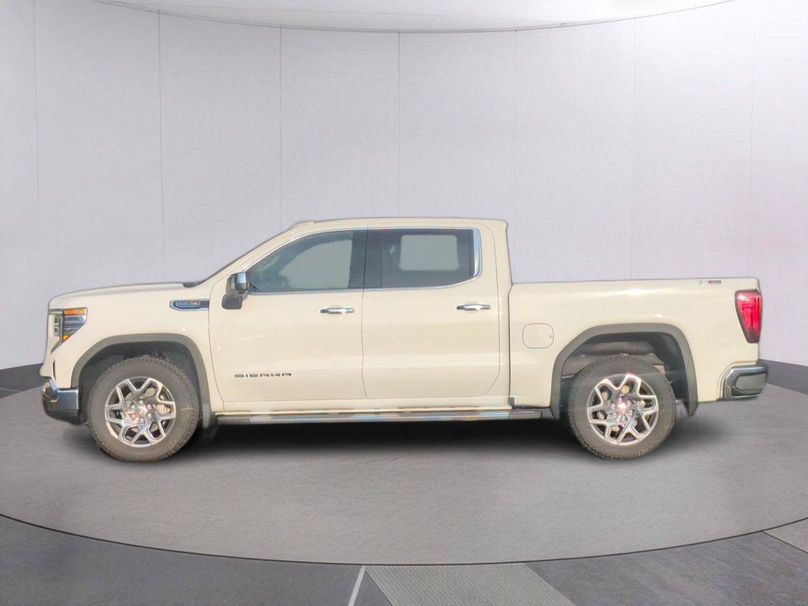 New 2026 GMC Sierra 1500 SLT w/ SLT Premium Plus Package AWD/4WD image 2