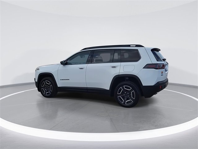New 2026 Jeep Cherokee Laredo image 4