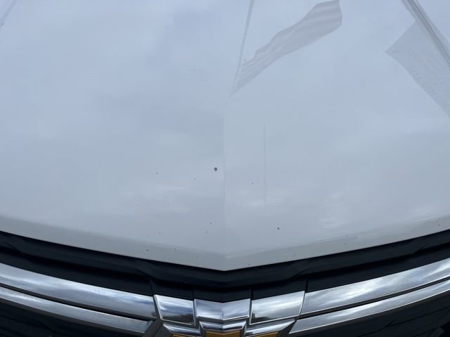 Used 2024 Chevrolet Equinox LS AWD/4WD image 2