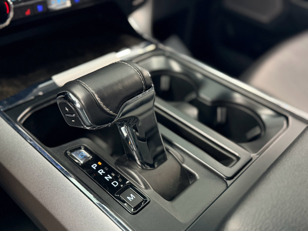 Used 2023 Ford F150 Lariat w/ Trailer Tow Package image 33