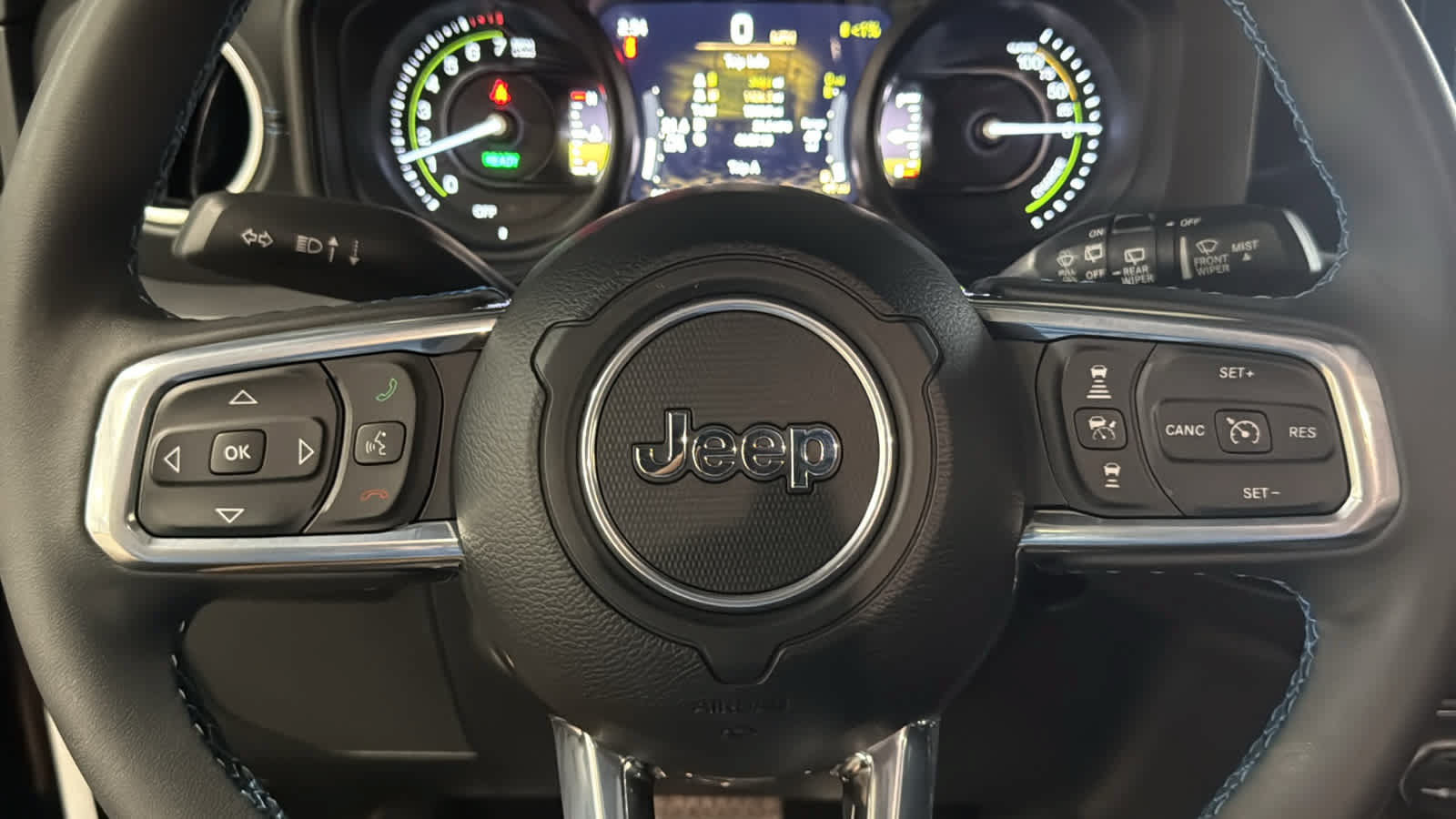 Used 2024 Jeep Wrangler High Altitude AWD/4WD image 9