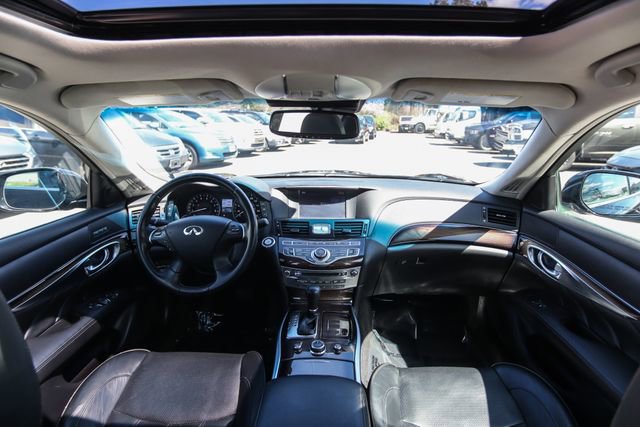 Used 2016 INFINITI Q70 L 3.7 w/ Deluxe Touring Package image 30