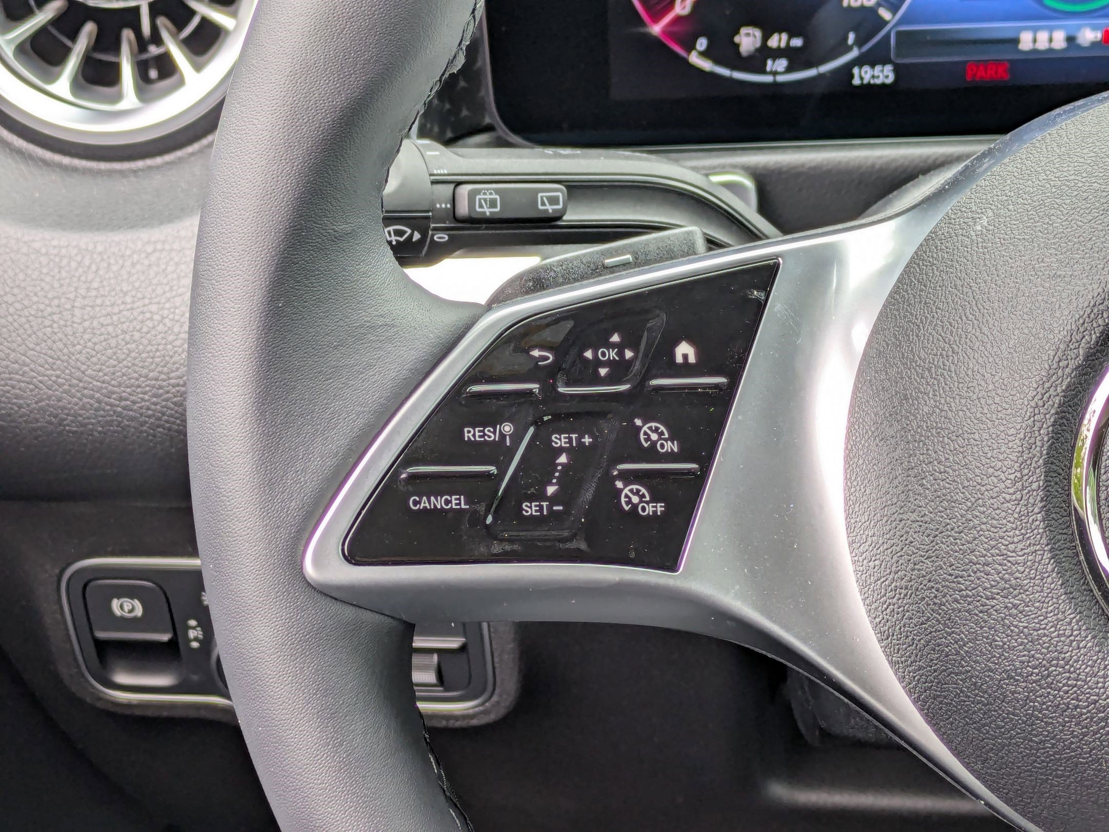 New 2025 Mercedes-Benz GLB 250 image 20