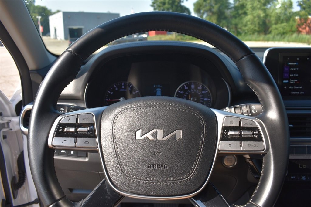 Used 2022 Kia Telluride LX image 28
