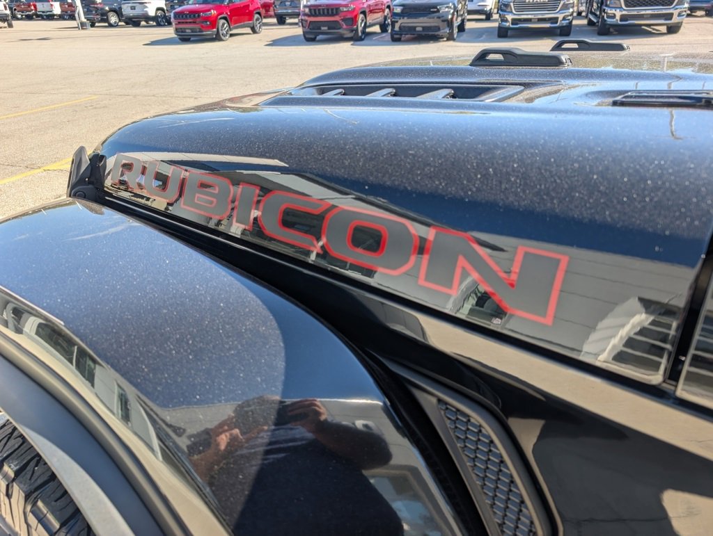 Used 2021 Jeep Wrangler Unlimited Rubicon w/ Xtreme Recon 35" Tire Package image 39