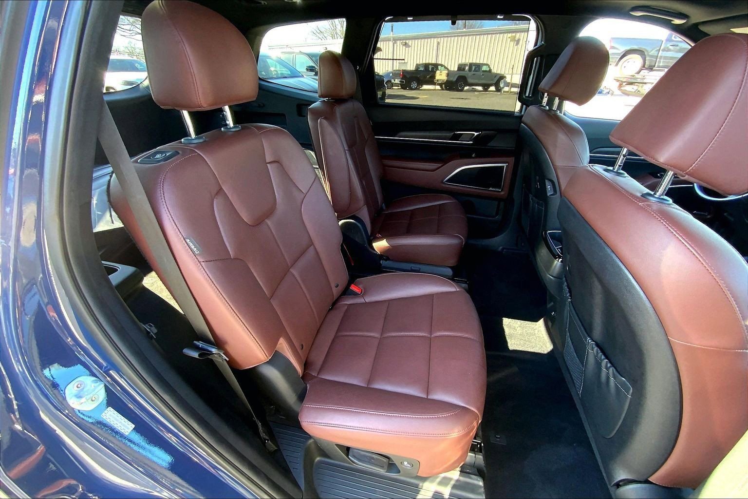 Used 2023 Kia Telluride SX image 18