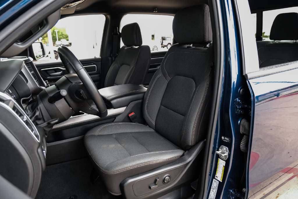 Used 2023 RAM 1500 Big Horn AWD/4WD image 8