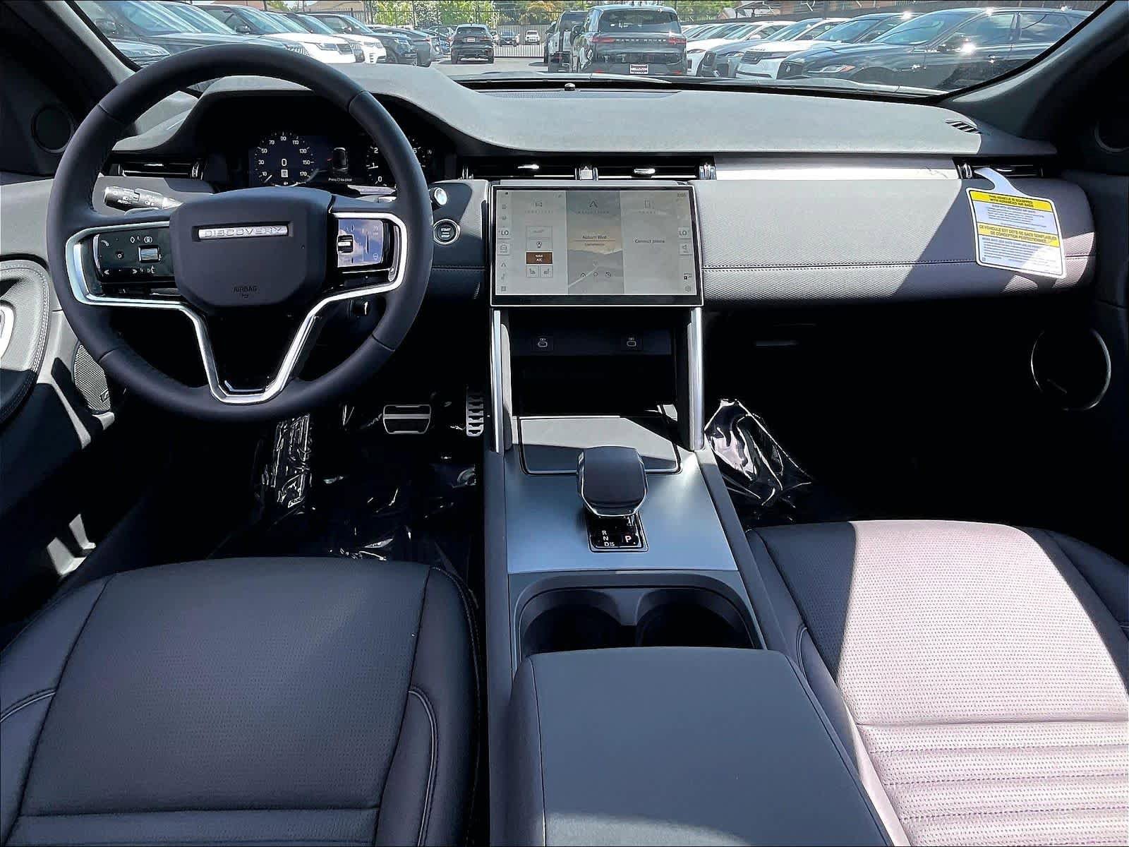 New 2026 Land Rover Discovery Sport Landmark AWD/4WD image 7
