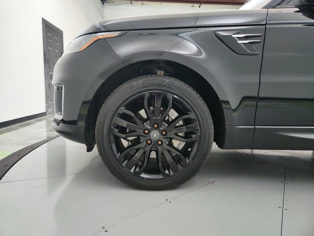 Used 2020 Land Rover Range Rover Sport SE image 29