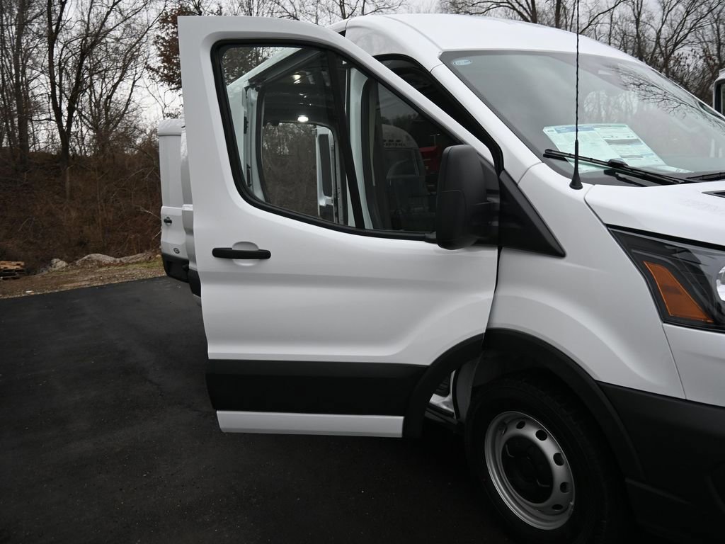New 2026 Ford Transit 250 148 Medium Roof w/ Load Area Protection Package image 75