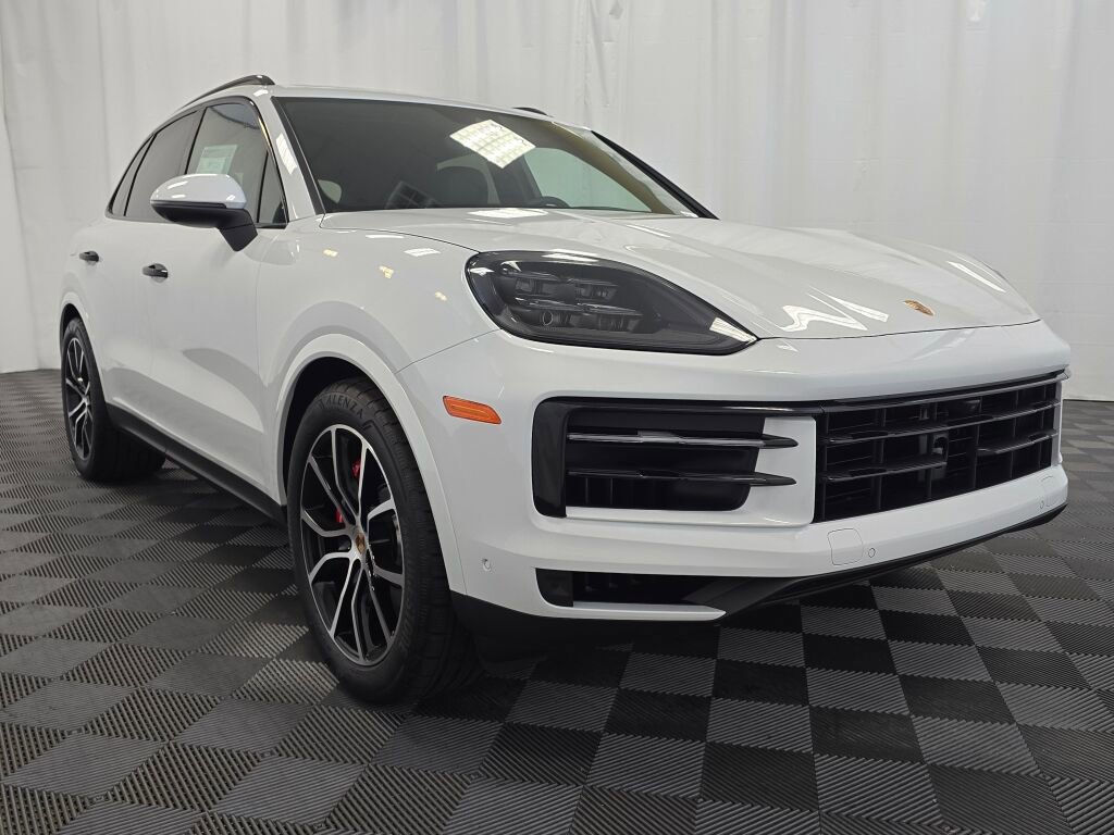 New 2025 Porsche Cayenne S image 9