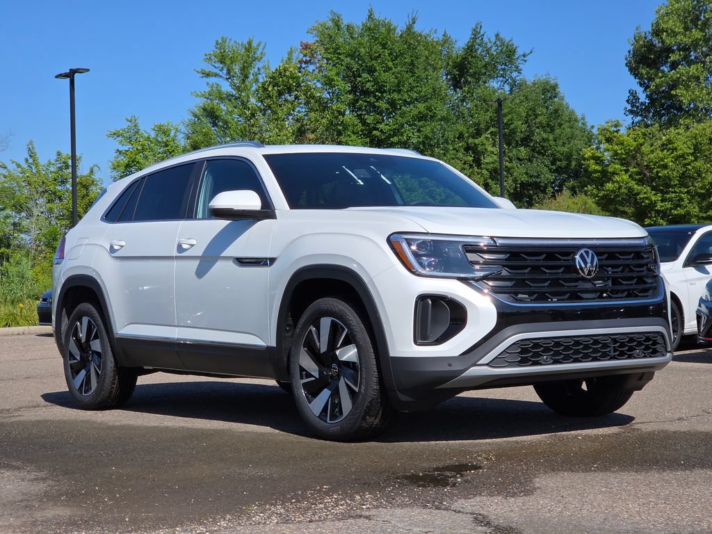 New 2026 Volkswagen Atlas Cross Sport SEL AWD/4WD image 2