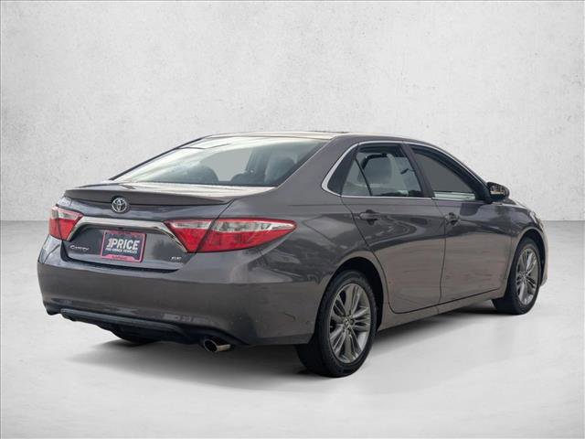 Used 2015 Toyota Camry SE image 5